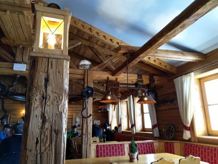 ski hutte