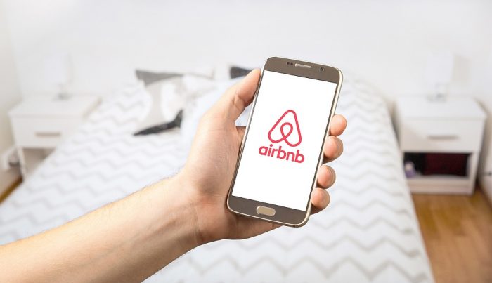 airbnb concediu